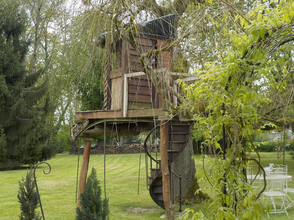 Le Moulin De Pommeuse Bed & Breakfast Екстериор снимка