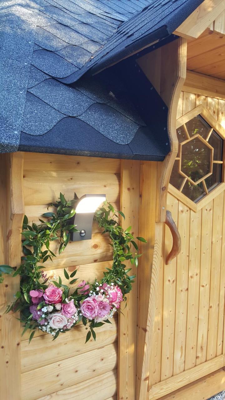 Le Moulin De Pommeuse Bed & Breakfast Екстериор снимка