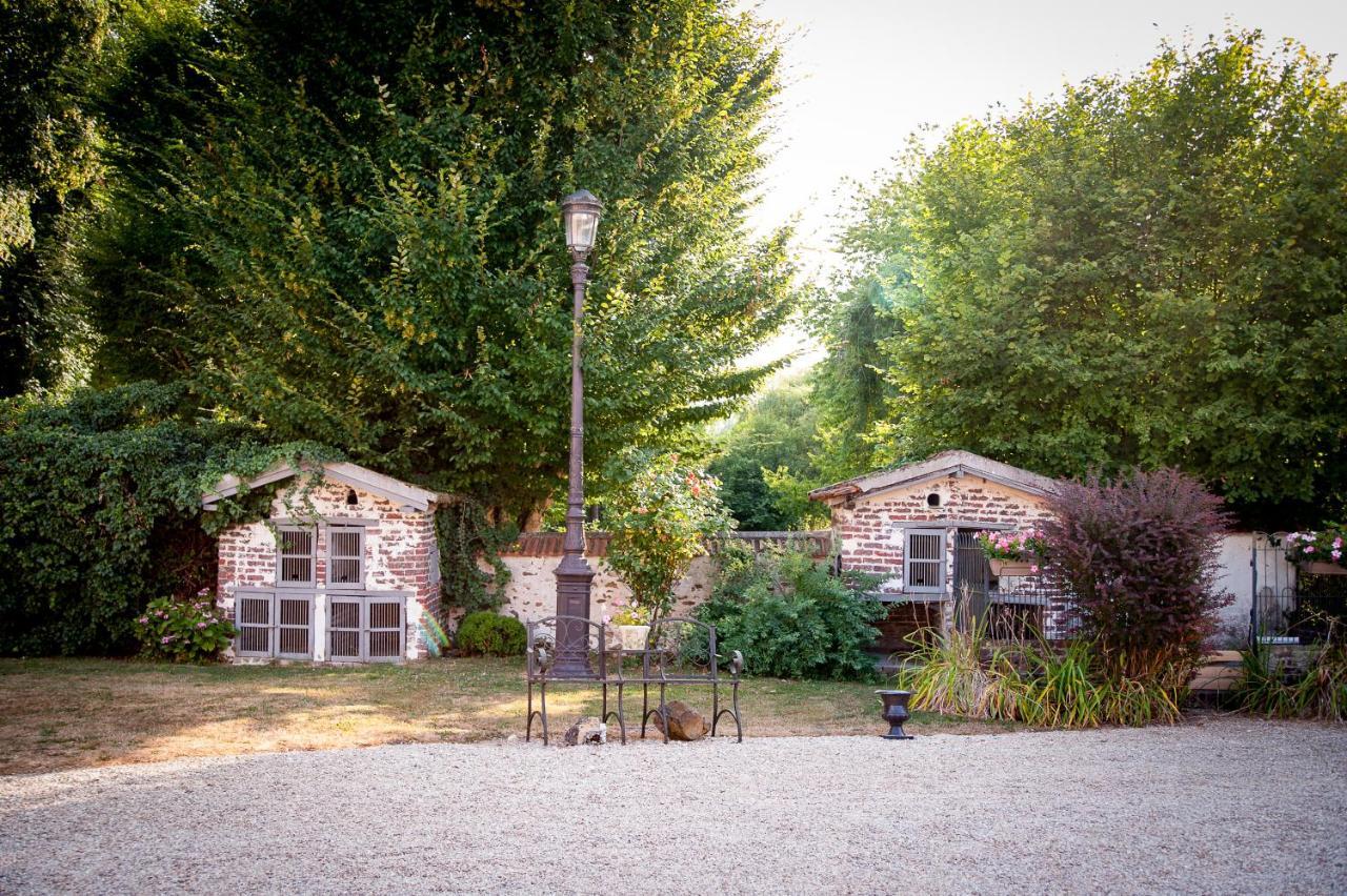 Le Moulin De Pommeuse Bed & Breakfast Екстериор снимка