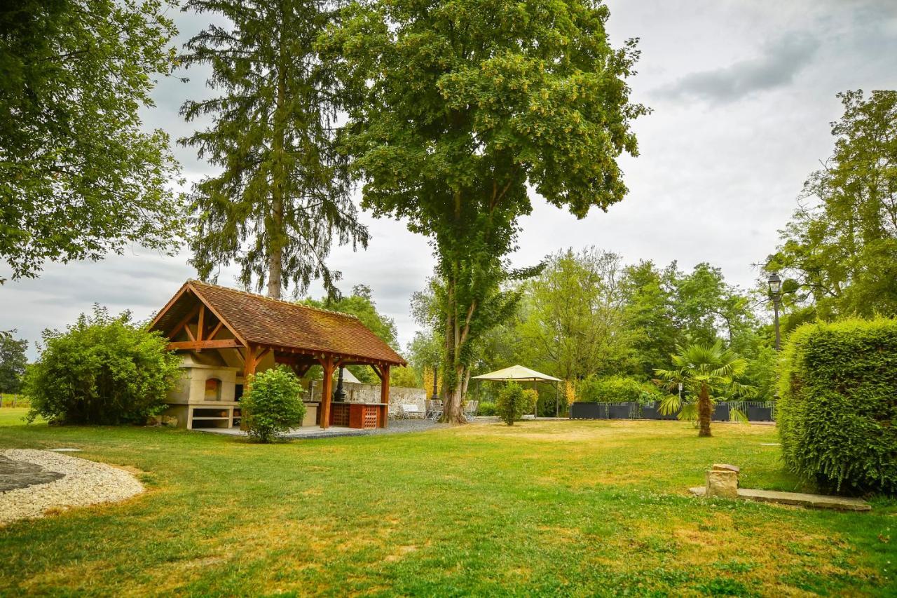 Le Moulin De Pommeuse Bed & Breakfast Екстериор снимка